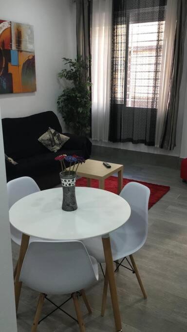 Apartamento A, A 3 Minutos De La Estacion Central De Bus Y Tren Málaga Extérieur photo